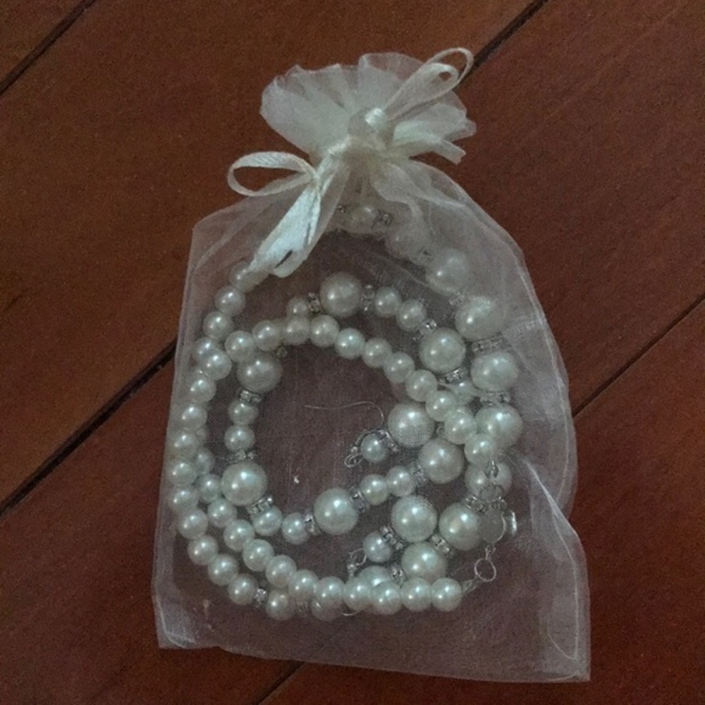 Pearl‎ necklace set